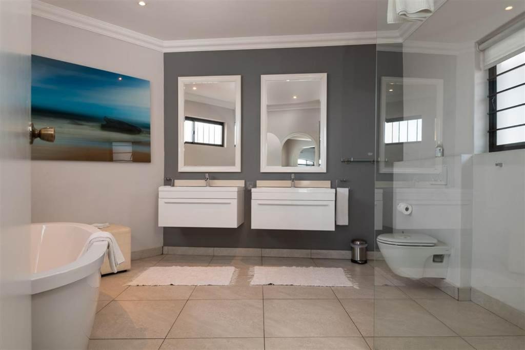 Lalaria Ocean Villa Dolphin Coast Екстер'єр фото